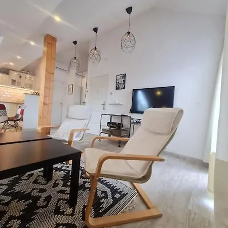 Charming Quite Apartment, Blizu Centra Apartament Split