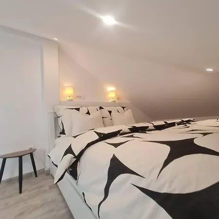 Charming Quite Apartment, Blizu Centra Apartament Split