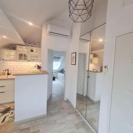 Charming Quite Apartment, Blizu Centra Apartament