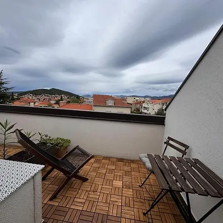 Apartament Charming Quite Apartment, Blizu Centra Split