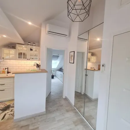 Apartament Charming Quite Apartment, Blizu Centra *